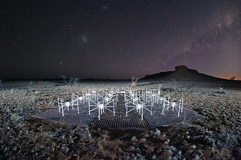 A radio telescope in Western Australia at night